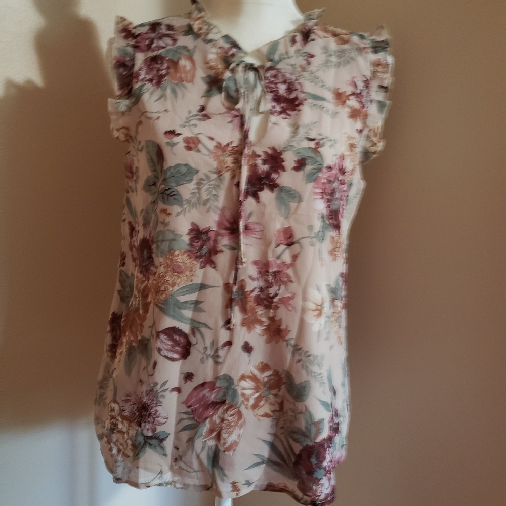 Lily White SZ M Super Cute!  EUC
